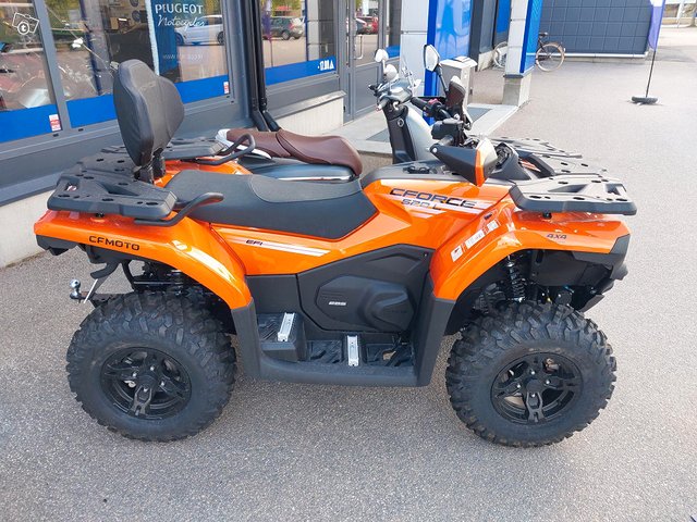 CF MOTO C-FORCE 520 EFI EPS traktorimönkijä -24 3