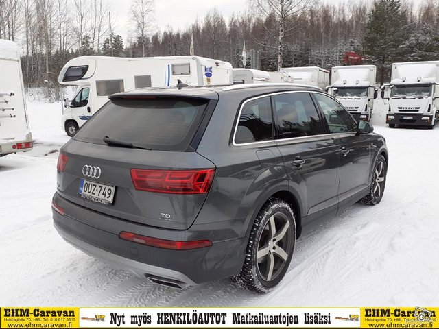 Audi Q7 5