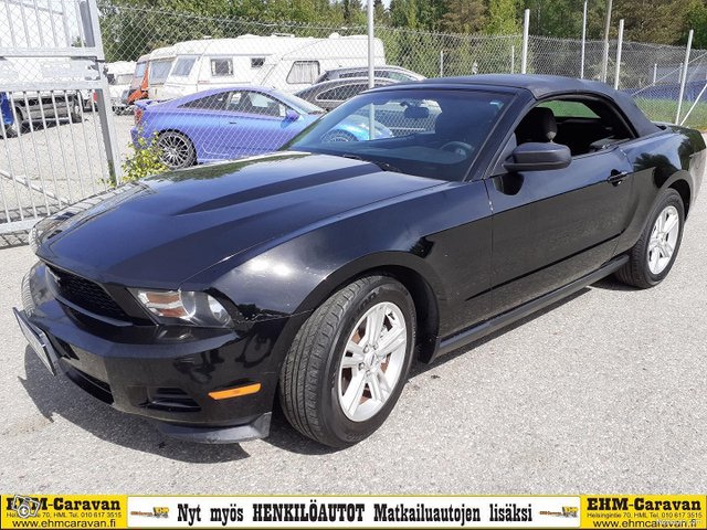 Ford Mustang 1