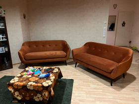 2kpl EGEDAL 2,5-istuttavia sohvia (oranssi), Sohvat ja nojatuolit, Sisustus ja huonekalut, Suonenjoki, Tori.fi