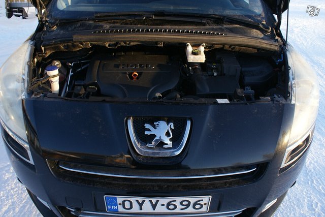 Peugeot 5008 4