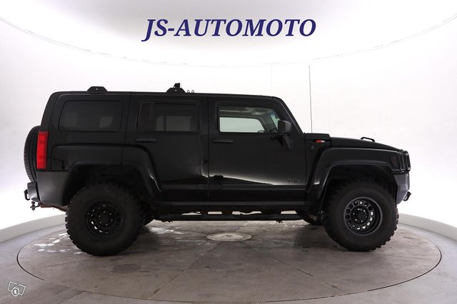 Hummer H3 2