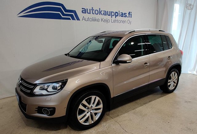 Volkswagen Tiguan 1