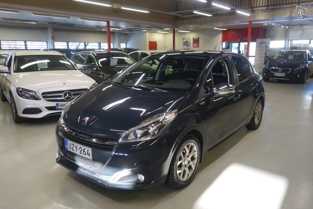 Peugeot 208 1