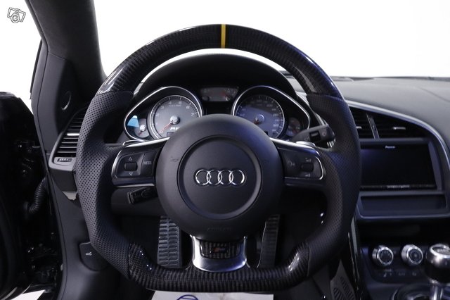 Audi R8 9