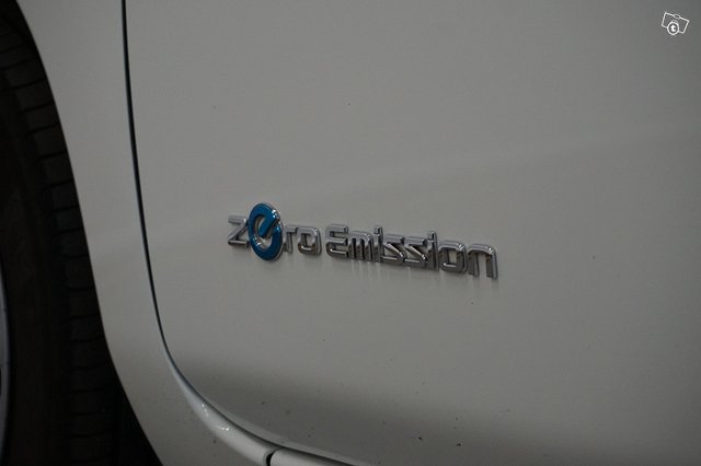Nissan Leaf 7