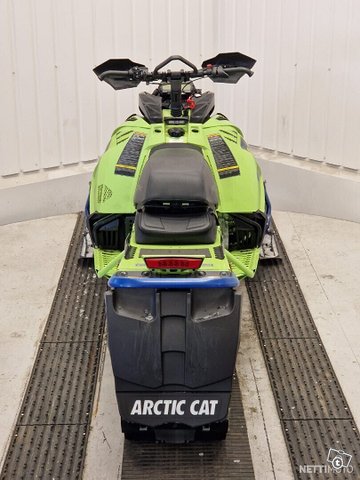 Arctic Cat Riot 4
