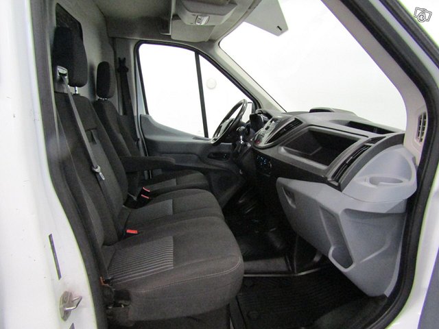 Ford Transit 12