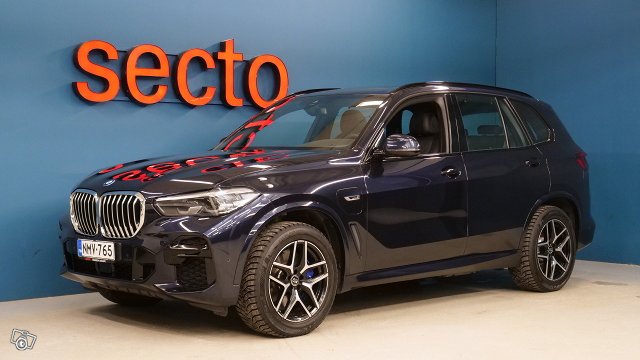 BMW X5 F15 xDrive30d TwinPower Turbo A - Korko 3,99% + kulut