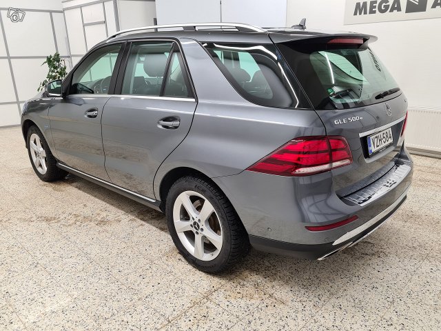 MERCEDES-BENZ GLE 3