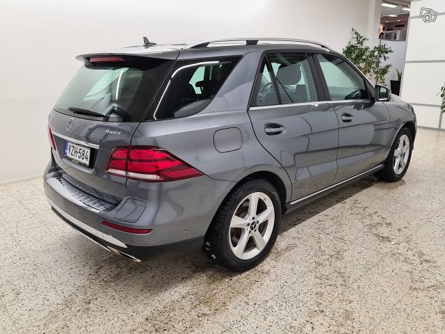 MERCEDES-BENZ GLE 4