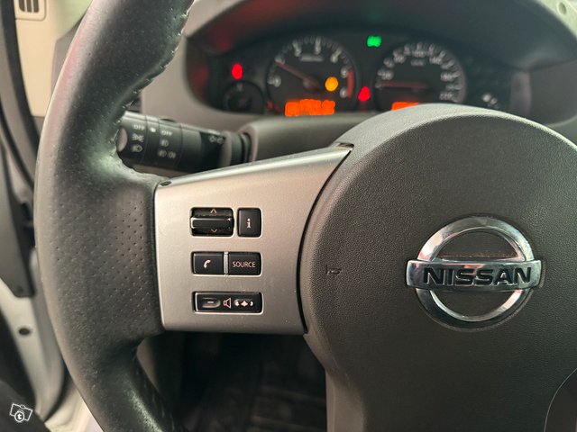 Nissan Navara 9