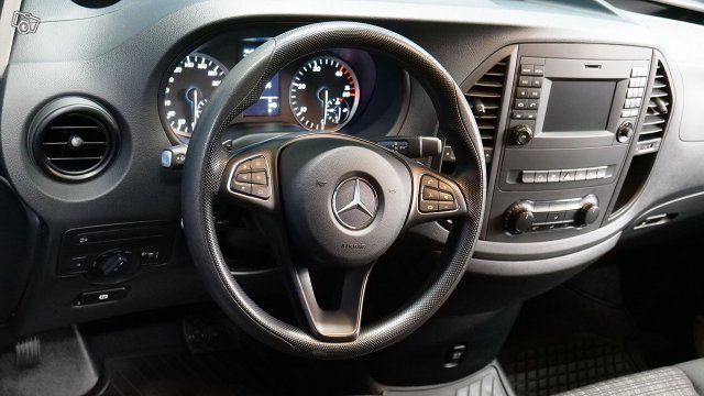 Mercedes-Benz VITO 6