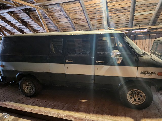 Chevrolet Van 10