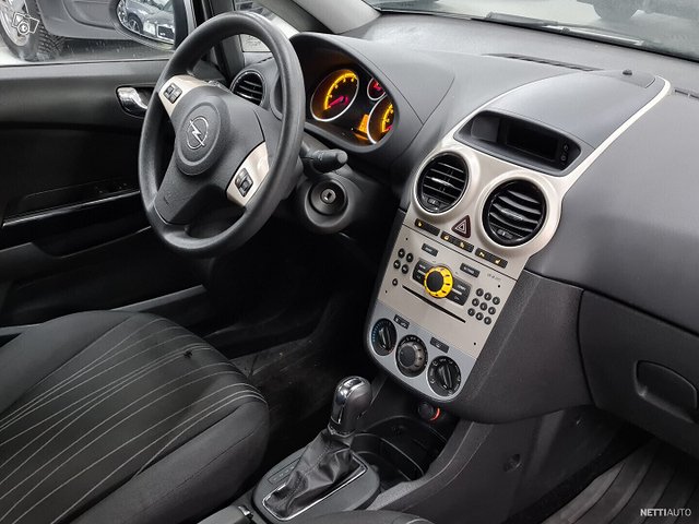 Opel Corsa 12