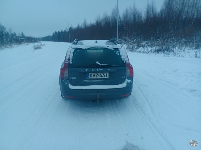 Volvo V50 5