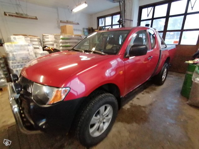 Mitsubishi L200 2