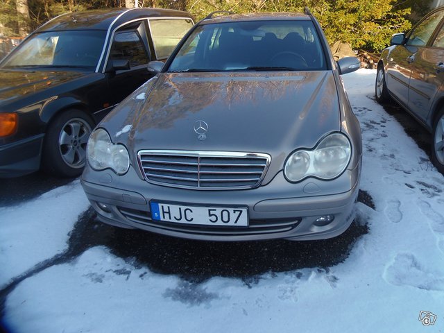 Mercedes-Benz 180 2