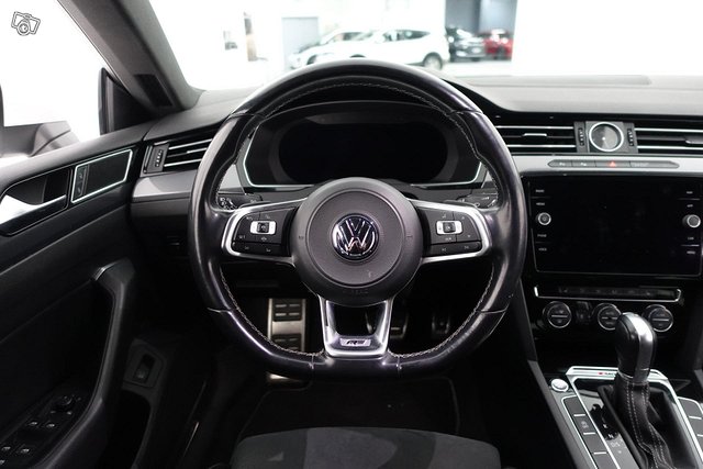 Volkswagen Arteon 6