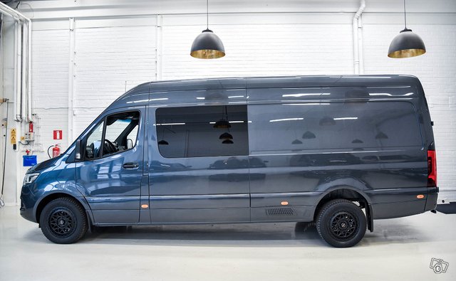 MERCEDES-BENZ SPRINTER 4