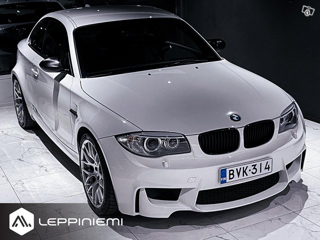 BMW 1M 17