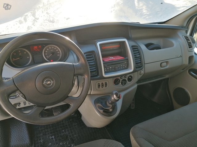 Opel Vivaro 7