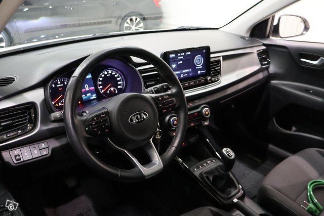 KIA RIO 9