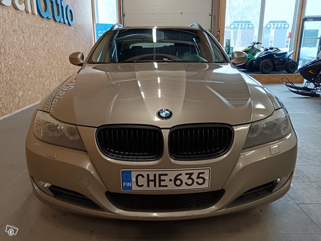 BMW 325 6