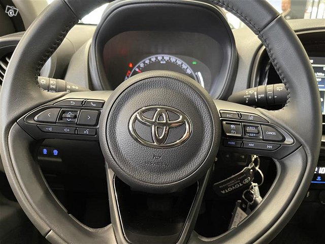 Toyota Aygo X 13