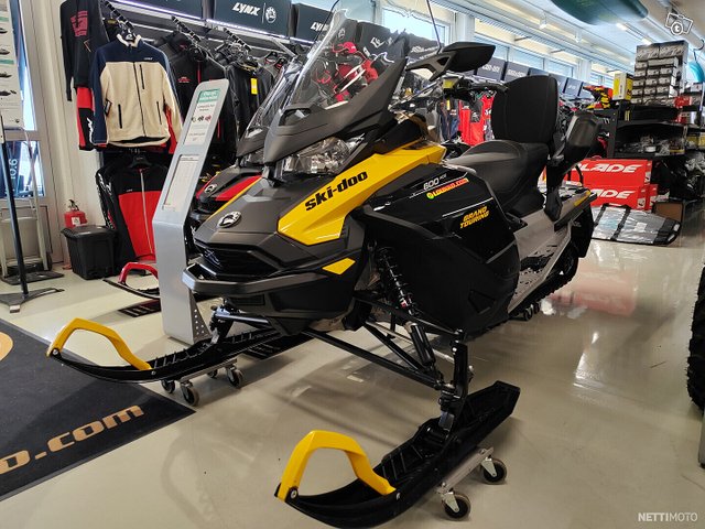 Ski-Doo Grand Touring 4