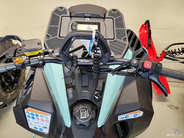 Ski-Doo Freeride 4