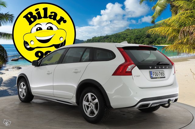 Volvo V60 Cross Country 3