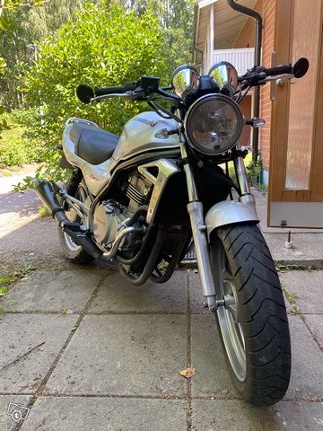 Kawasaki er-5, kuva 1