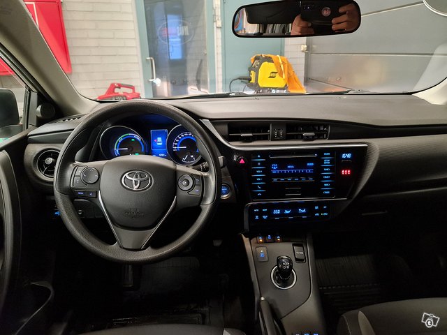 Toyota Toyota Auris 6
