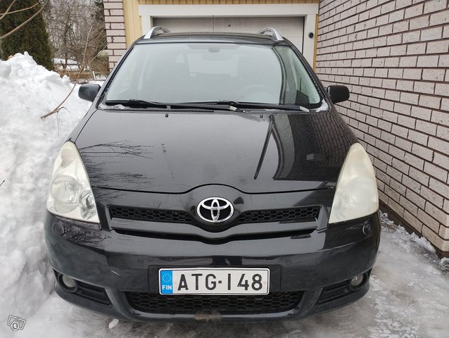 Toyota Verso, kuva 1