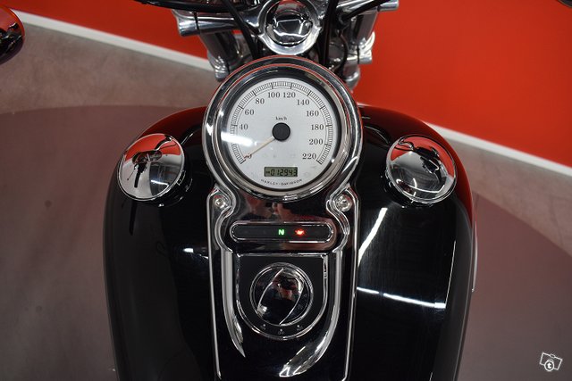 Harley-Davidson Dyna 22
