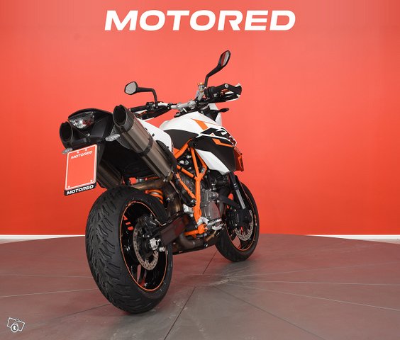 KTM 990 8