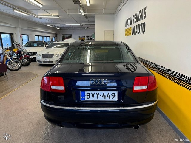 Audi A8 4