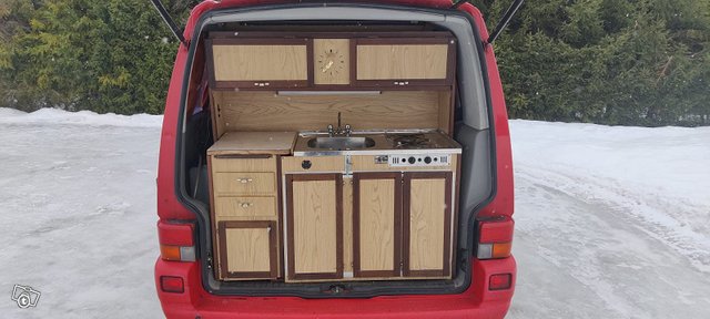 VW Caravelle 8