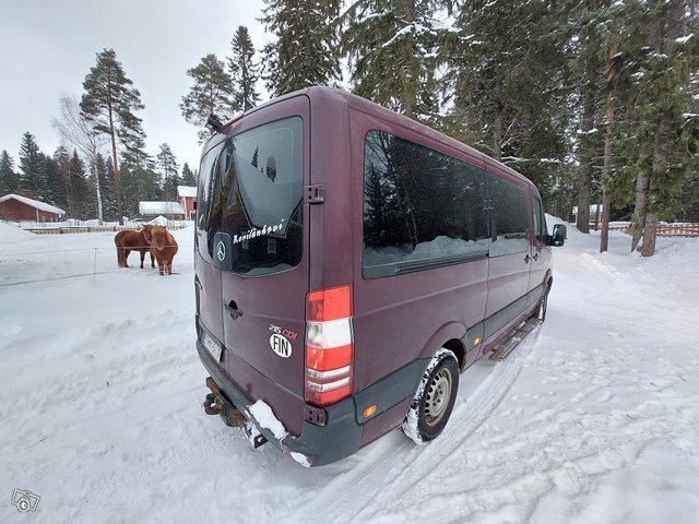 Mercedes-Benz Sprinter 4