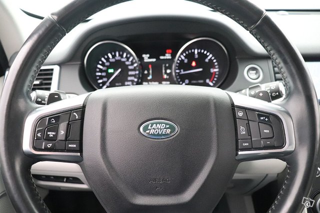 Land Rover Discovery Sport 24