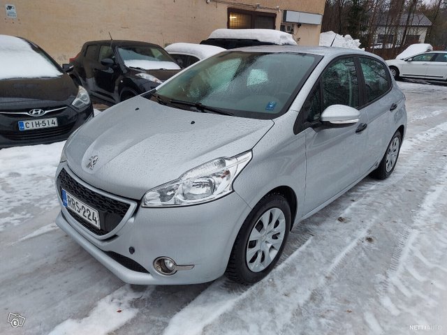 Peugeot 208 1