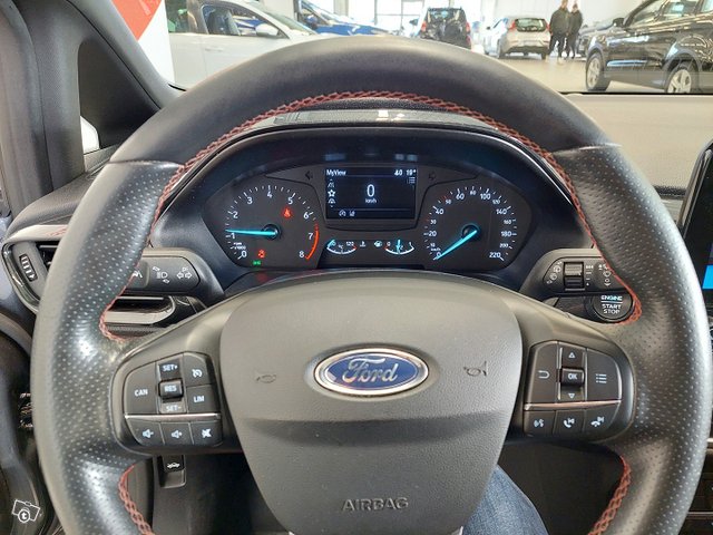 Ford Fiesta 24