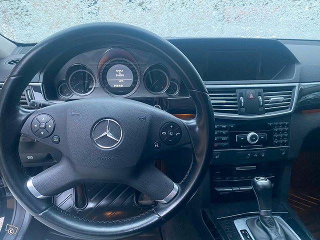 Mercedes-Benz E-sarja 7