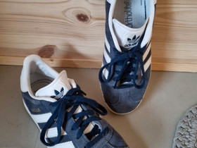 Adidas tennarit 35 (22,7cm), Lastenvaatteet ja kengt, Oulu, Tori.fi