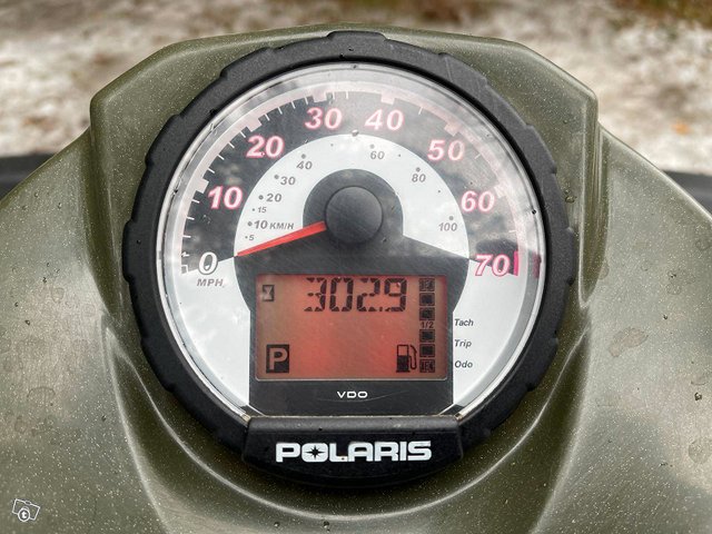 Mönkijä Polaris Sportsman 800 EFI 9