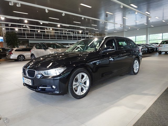 BMW 320 1