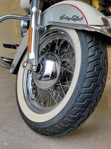 Harley-Davidson FLSTN Heritage Softail 1340cc 18