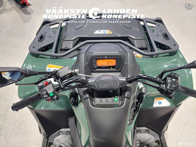 Can-Am Outlander Max 6