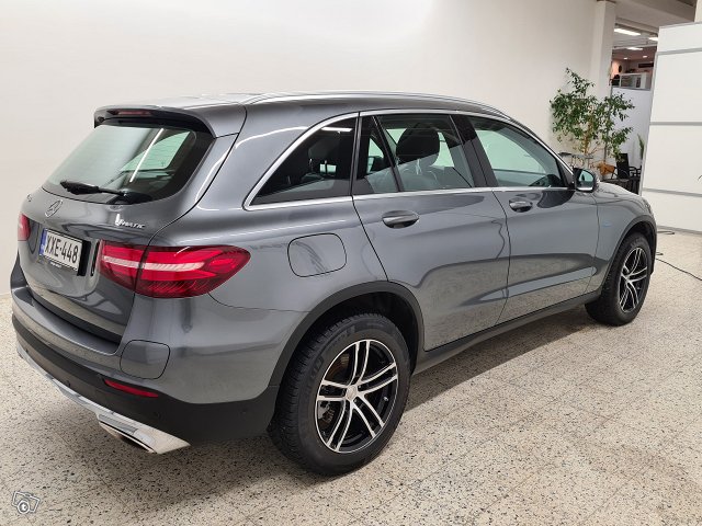 MERCEDES-BENZ GLC 4